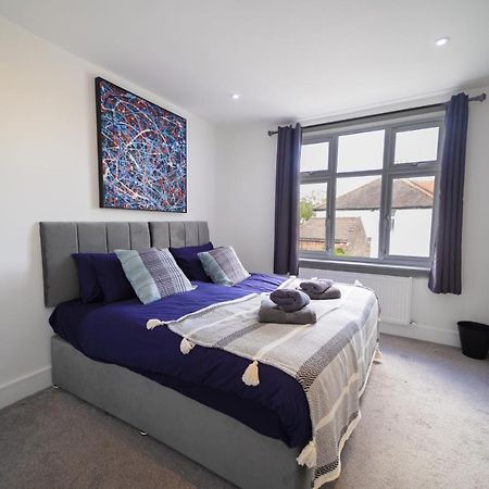 Star London Bell Lane 3-Bed Haven Apartment Hendon Bagian luar foto